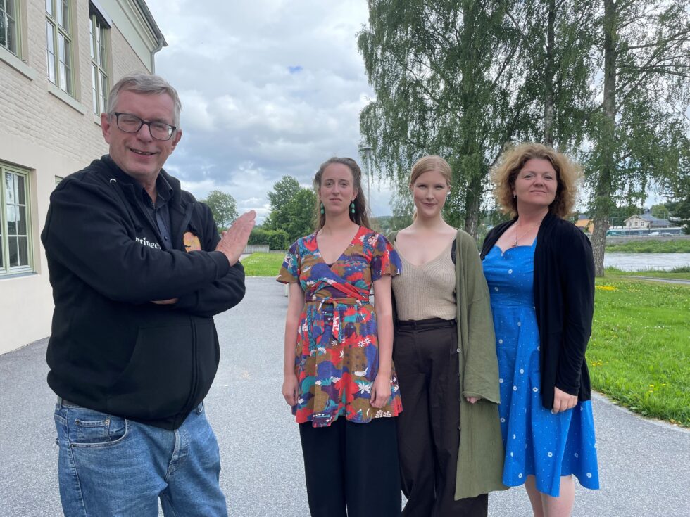 Solungoperaen vil løfte kvinnelige komponister og deres verk under en konsertforestilling. Det gledes for Eva Vermundsberget (f.v.), Ida Kristin Kilen, Øivind Roos, og Lina Cecilia Carlsson.