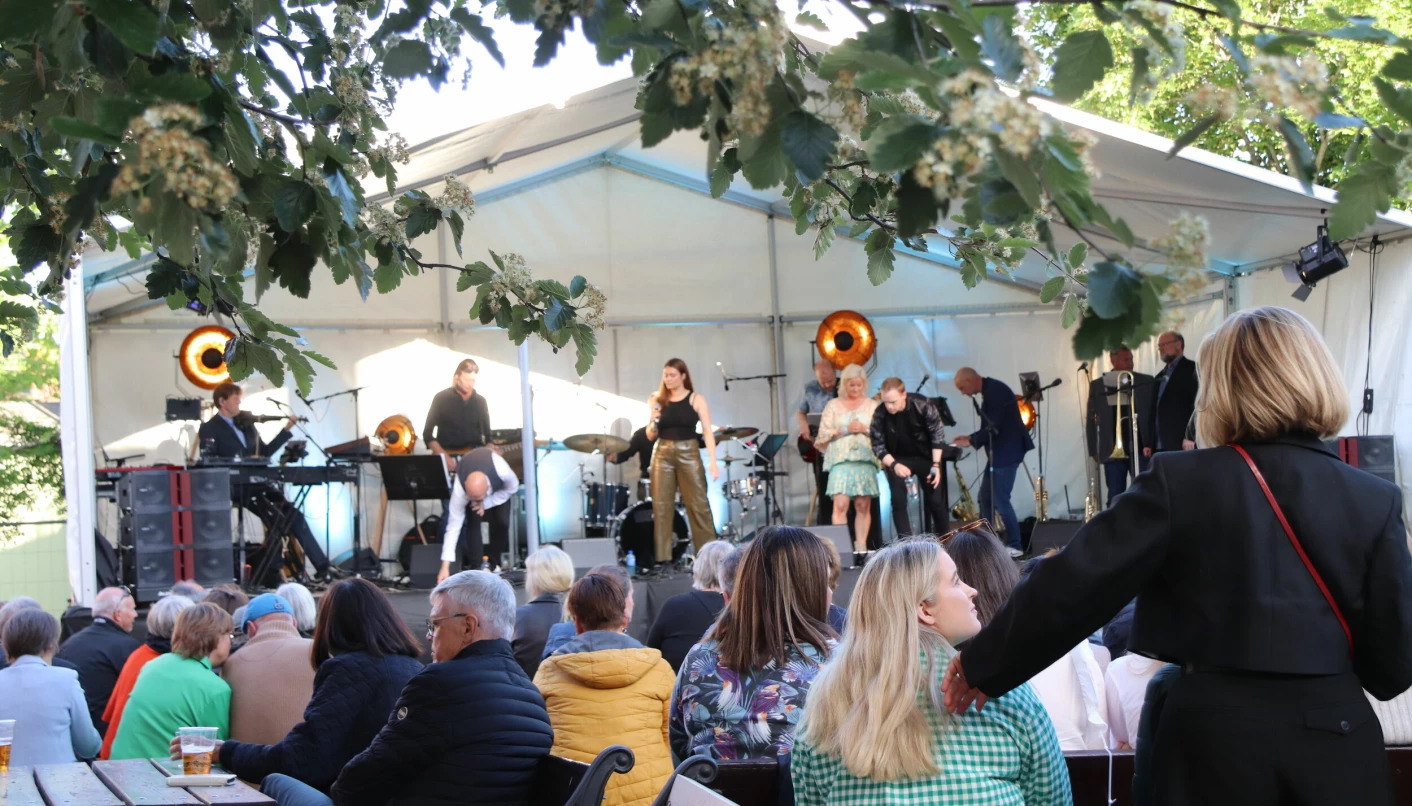 I fjor var det god stemning da hitparaden ble arrangert i Kongsvinger.