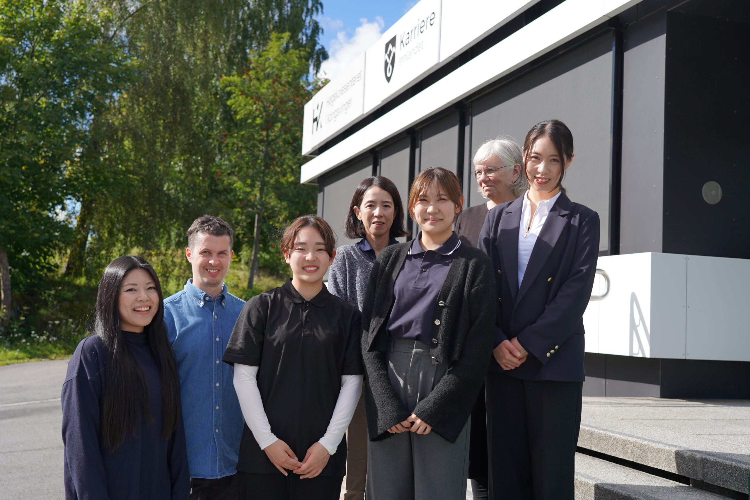 F.v. Hikari Øverby, Anders Øverby, Ayano Yamane, professor Sachiko Tanabe, Koharu Shiraishi, førstelektor Marit Berg og assisterende professor Rumi Tanaka.