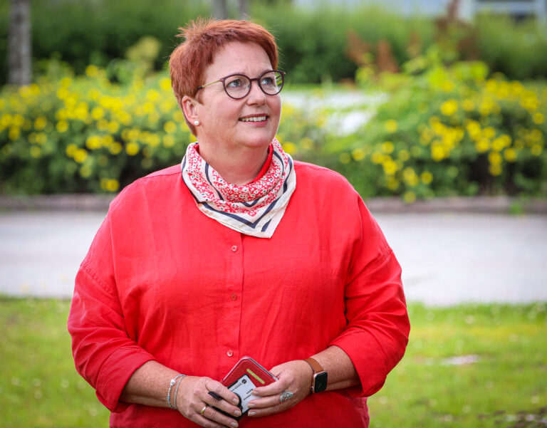 Elin Såheim Bjørkli i AP vil senere tirsdag orientere om den nye samarbeidsavtalen mellom AP, PP, SV og R.
