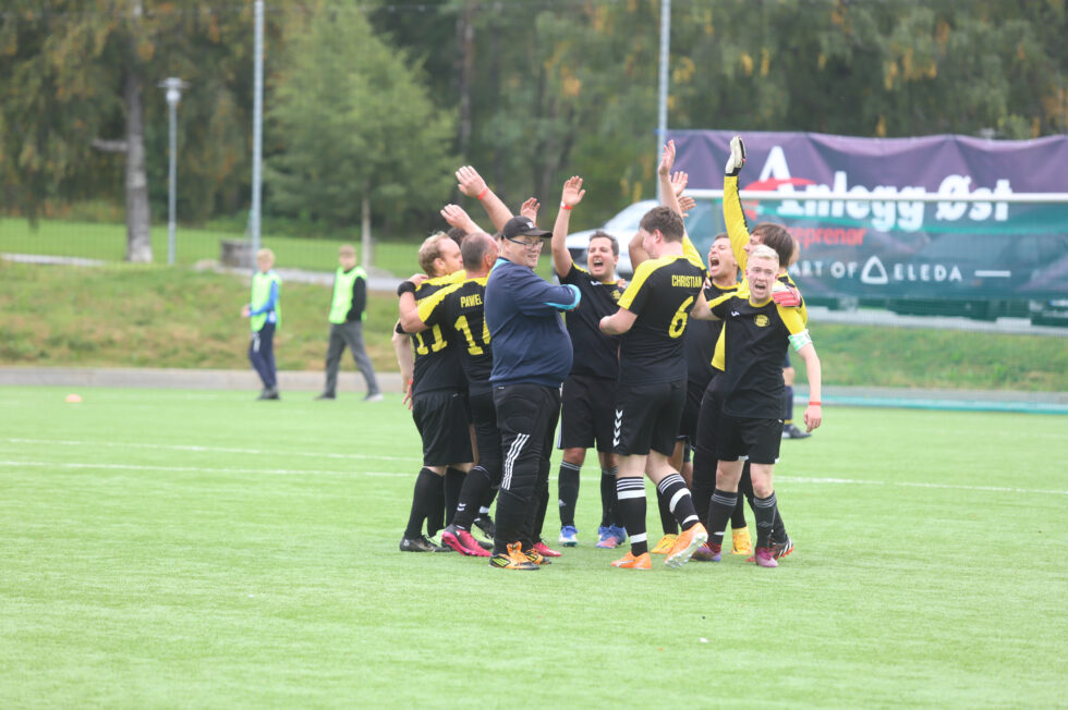 Brane Tigers stilte med både håndball-lag og fotball-lag under Landsturneringen på Lillehammer - og hadde all grunn til å juble over innsatsen.
