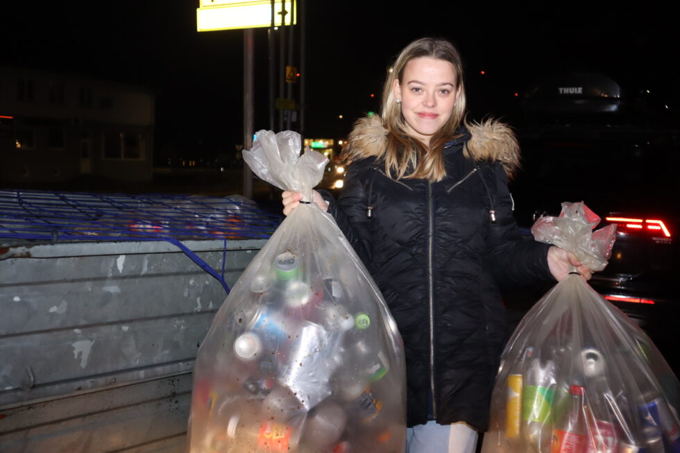 Karianne Moen Pedersen hadde fått inn en del pant, da vi møtte henne tirsdag kveld, og hun skulle hente i noen timer til.