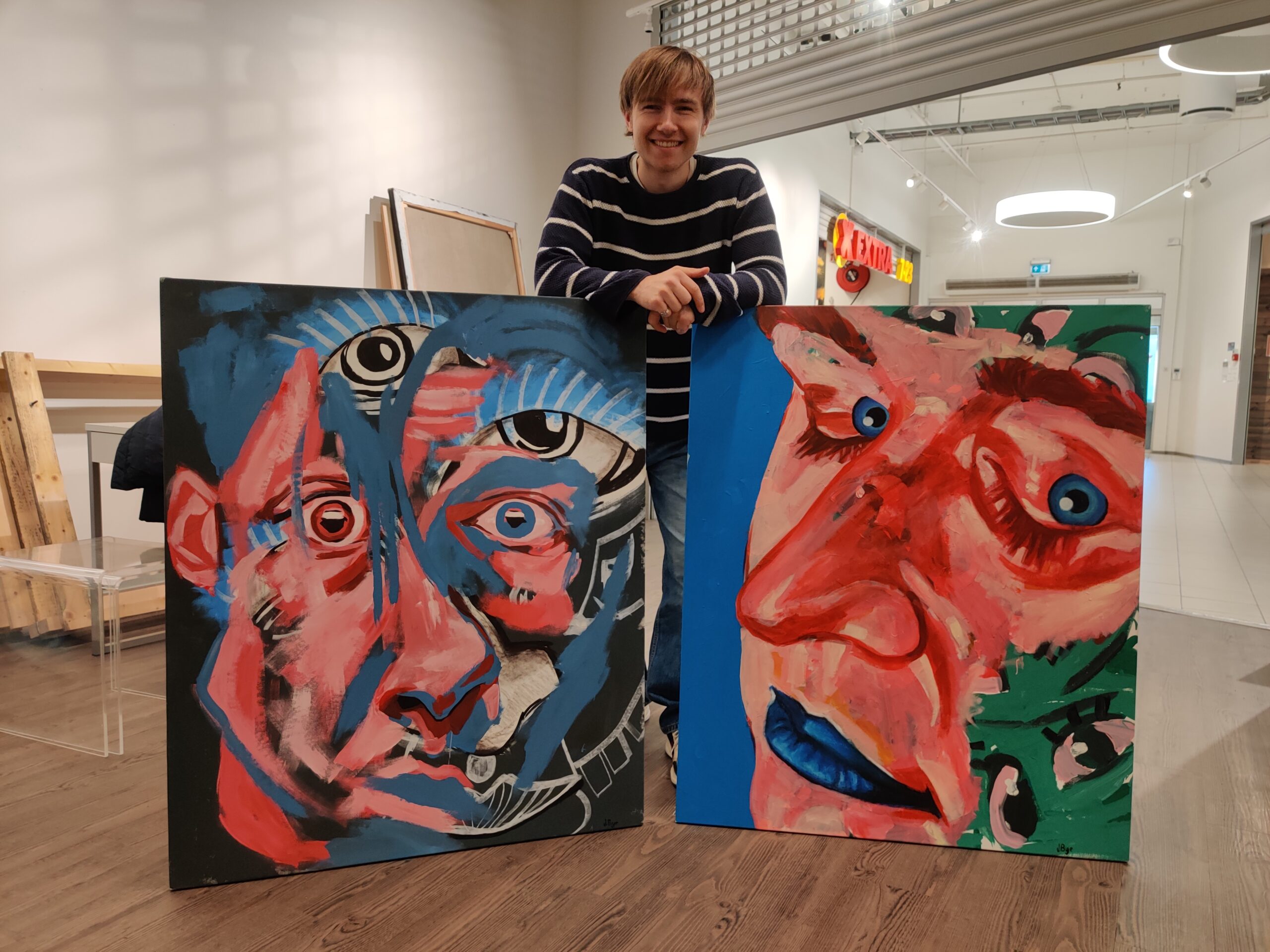 Jonathan Bye gleder seg til å vise frem kunsten til hjembyen sin.