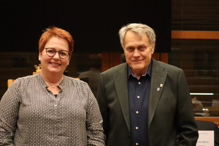 Elin Såheim Bjørkli (Ap) og Helge Thomassen (Pp) skal styre Kongsvinger som ordfører og varaordfører de neste årene.