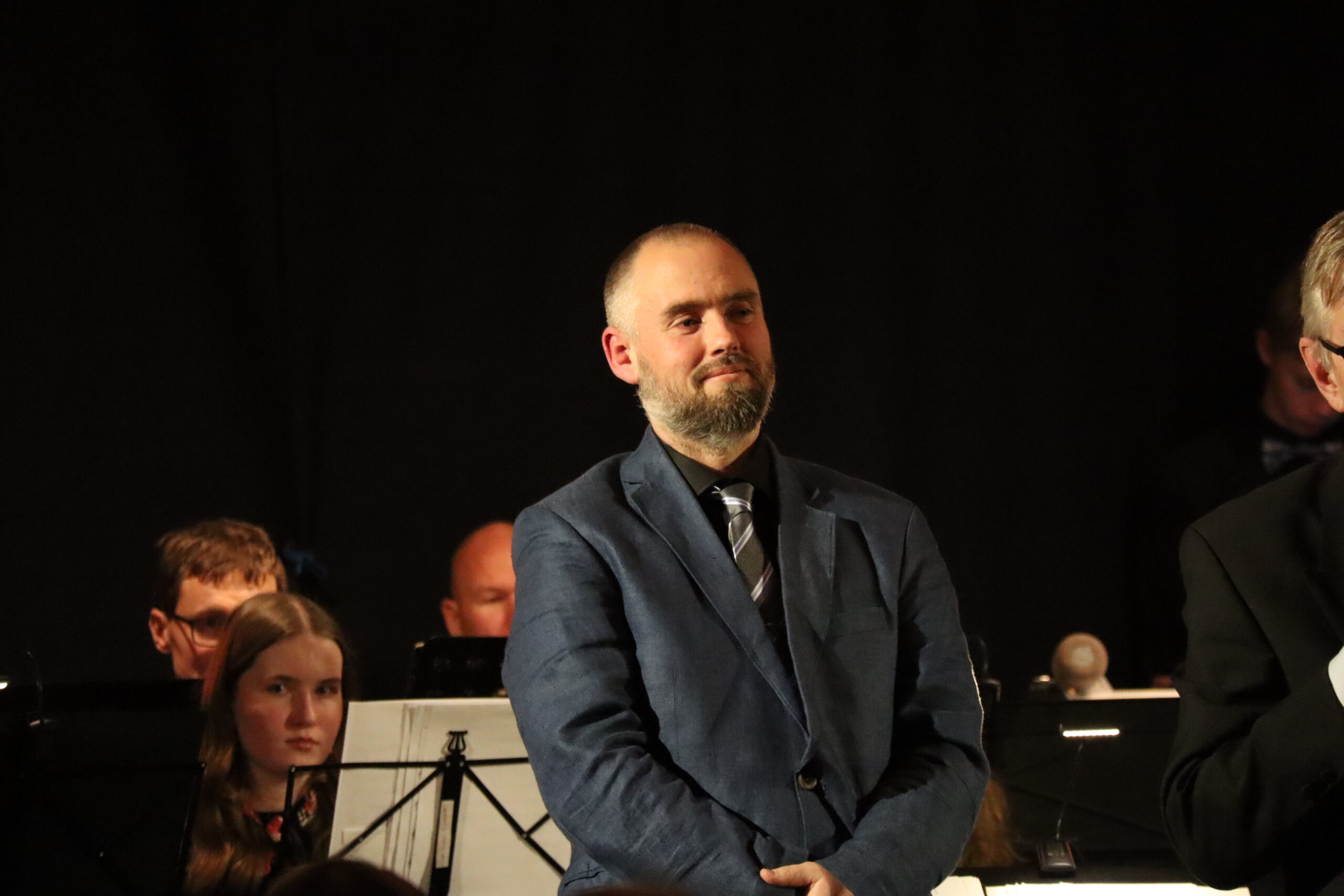 Kristian Steenberg vil gjerne fortsette som dirigent for Brandval skolemusikk.