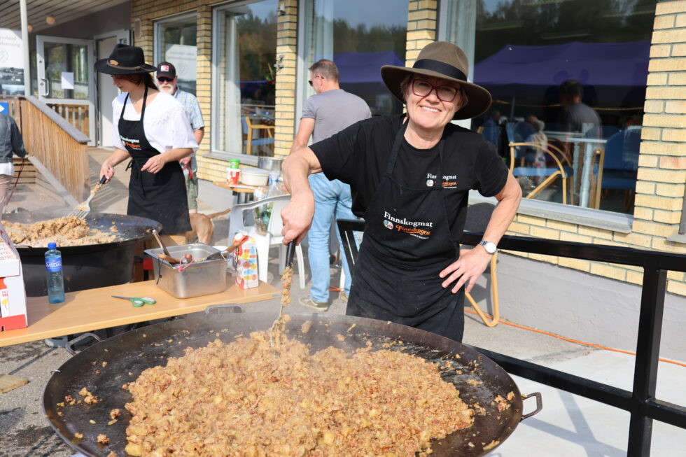 Marit Dahl og resten av gjengen på Minimâki lagde Silppu til den store gullmedalje under årets Silppufestival. Til neste år skal festivalen gjentas. — arkivfoto: Kai Roger Lindberget
