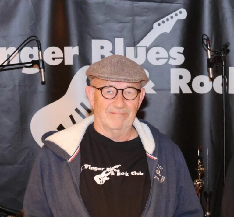 Johnny Fjeld i Vinger Blues & Rock club forteller om 