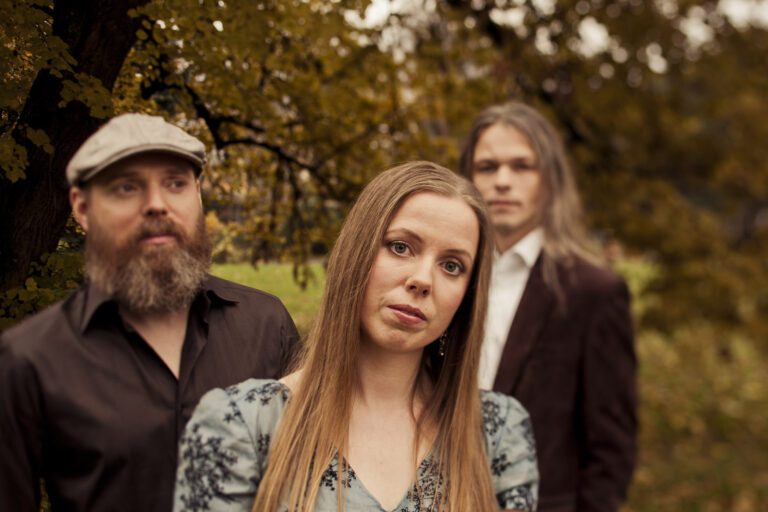 Narum kommer til Kafé Bohem under De små Scener fredag 2. februar.