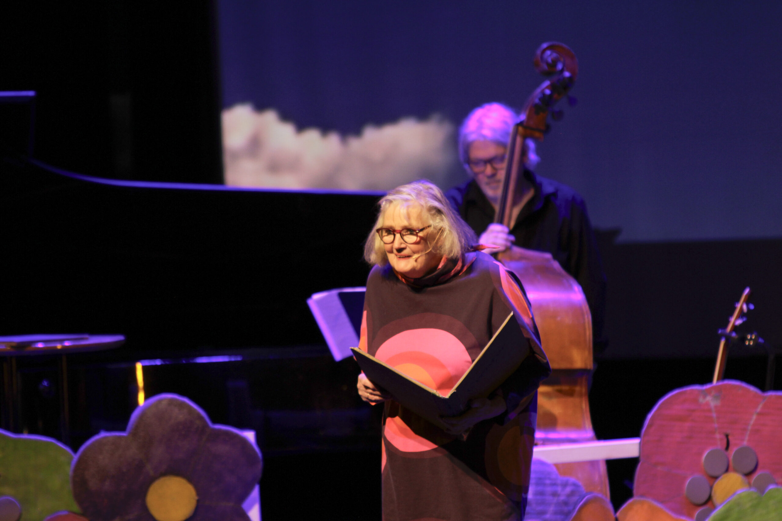 Mette Andvik Johnsen framførte <span data-lab-italic="italic" class="italic m-italic" srcset=