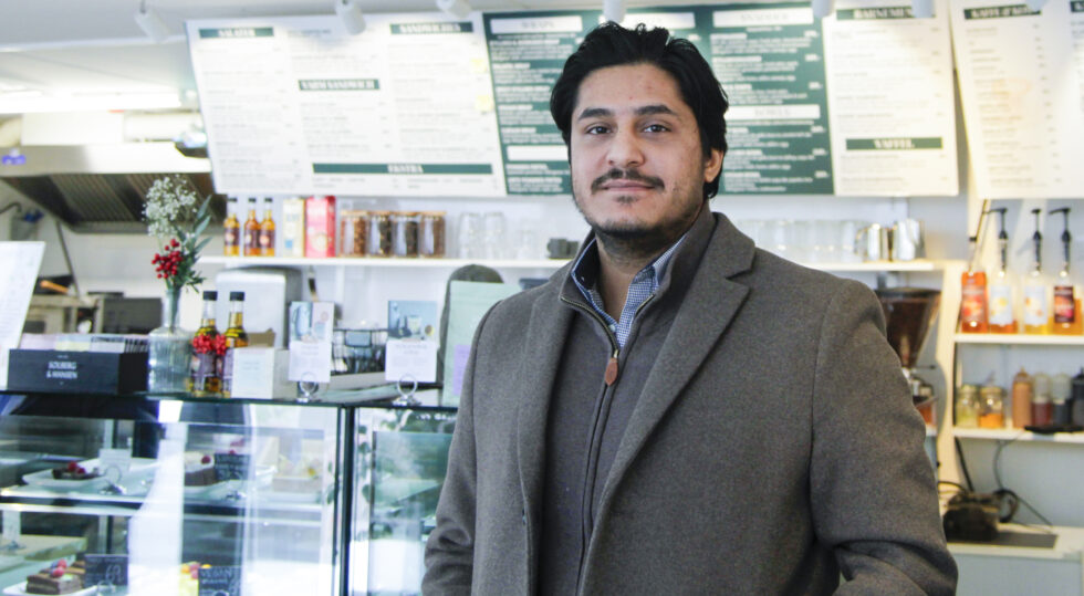 Palace Café lanserer i disse dager en ny app. Akbar Hussain er ansvarlig for utviklingen som it-ansvarlig i Palace Café og rådgiver/utvikler i EtcNor.