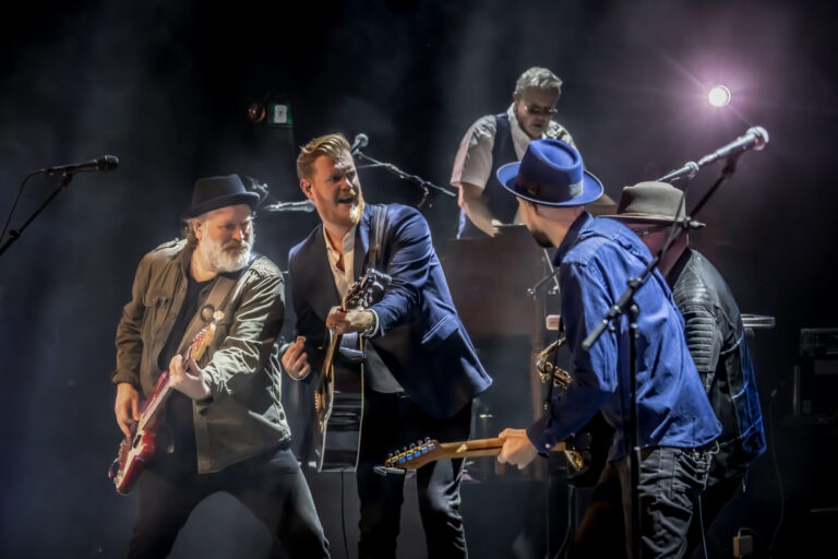 Sven-Ingvars kommer til Rådhus-teatret i april.