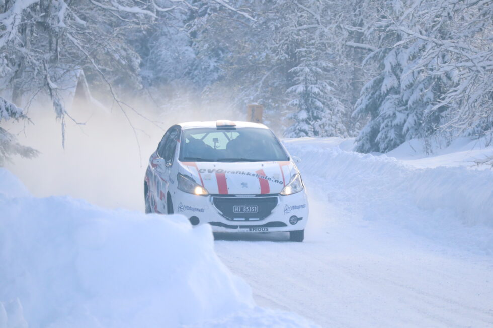 Steve Røkland og Morten Erik Abrahamsen fortsetter i vinnersporet og vant på ny under lørdagens Rally Hadeland.