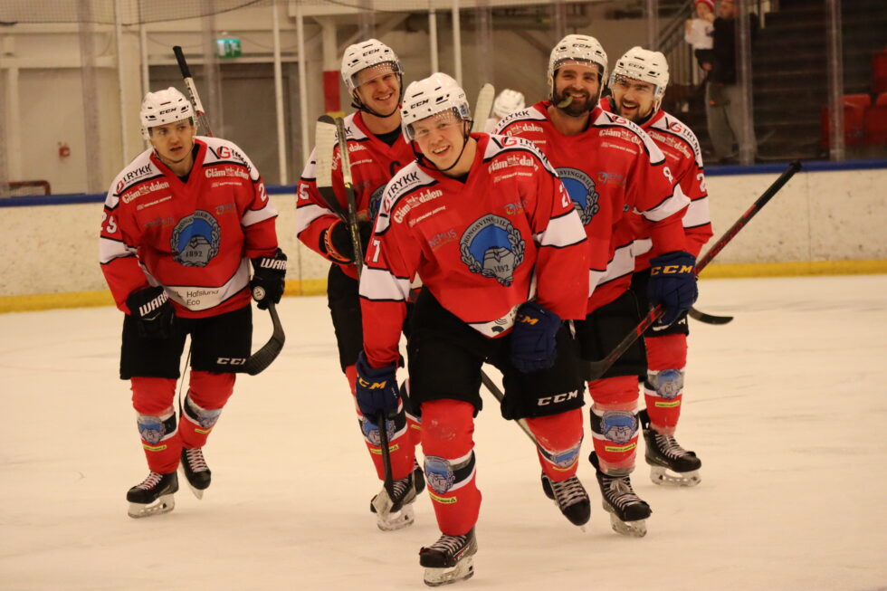 Første kamp i kvaliken spilles fredag, der KIL ishockey møter Hasle-Løren Elite, og Manglerud Star møter Ski Elite.