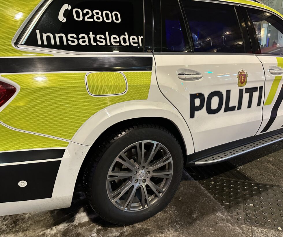 To politipatruljer tok kontroll over den ruspåvirkede kvinnen som kjørte bil fra tinghuset til Dunderdalen – med en politiadvokat på hjul.