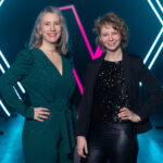 Emma Birgitte Ovlien (t.h.) er klar for neste runde i The Voice. Der møter hun Gro-Marthe Dickson i duellen.