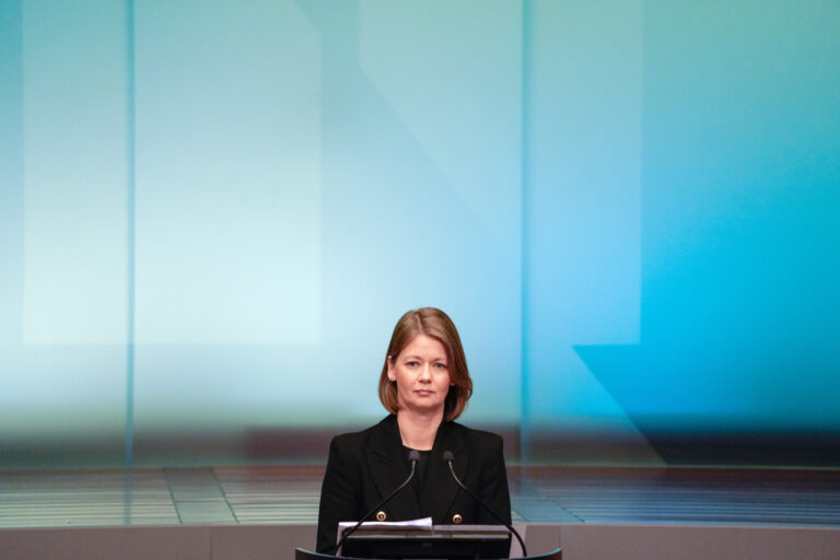 Renta holdes uendret. Sentralbanksjef Ida Wolden Bache skal begrunne hvorfor senere torsdag