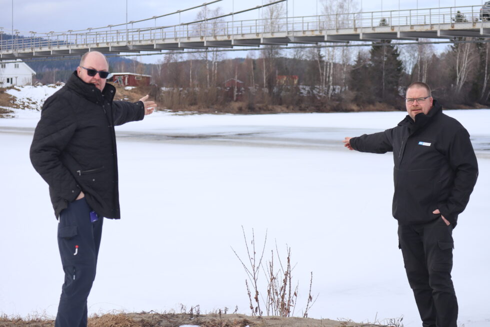 Lars Bråten og Svein Gunnar Sæther vil arrangere Ta sjansen på badeplassen på Brandval i august.