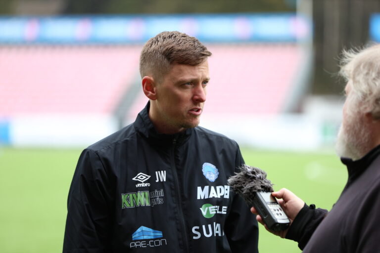 KIL-trener Johan Wennberg er klar for sin første fulle sesong som hovedtrener, og ser frem til sesongstart når de tar imot Ranheim mandag.