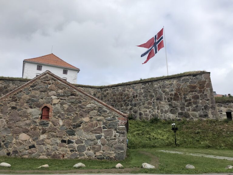 Hotellet på Kongsvinger festning mottok lørdag kvalitetsmerket Olavsrosa.