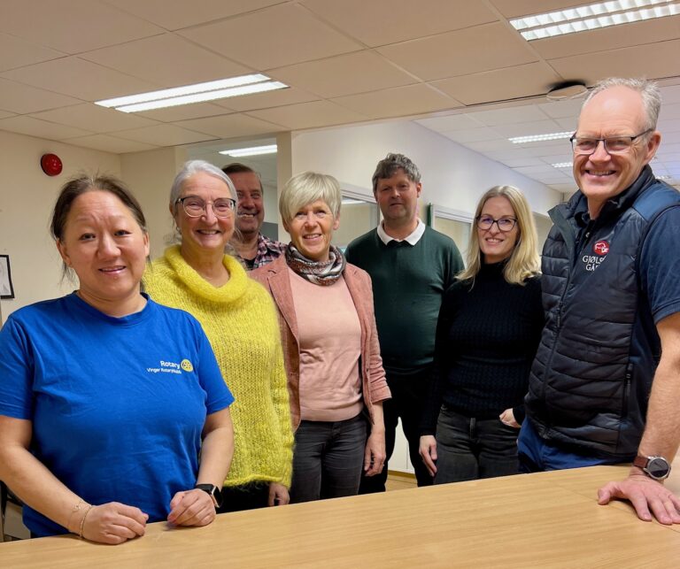 F.v: Jannicke Mykkestue, Dagny Sjaatil, Bjørn Unneland, Hilde Nygaard, Tor Einar Sidselrud Fodnes, Nina Bjørnstad og Erlend Røhnebæk.