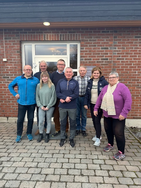 Bedriftsidretten i Kongsvinger starter opp igjen Kongsvingerkarusellen. Pål Evensen (f.v. 1.rad), Lill Helen Sundt, Harald Furholt, Heidi Aarstad og Bjørg Kvernbakken. Jan Erik Sundt (f.v. 2 rad), Jan Olaf Høiden og Rolf Engen er noen av ildsjelene bak løpene.