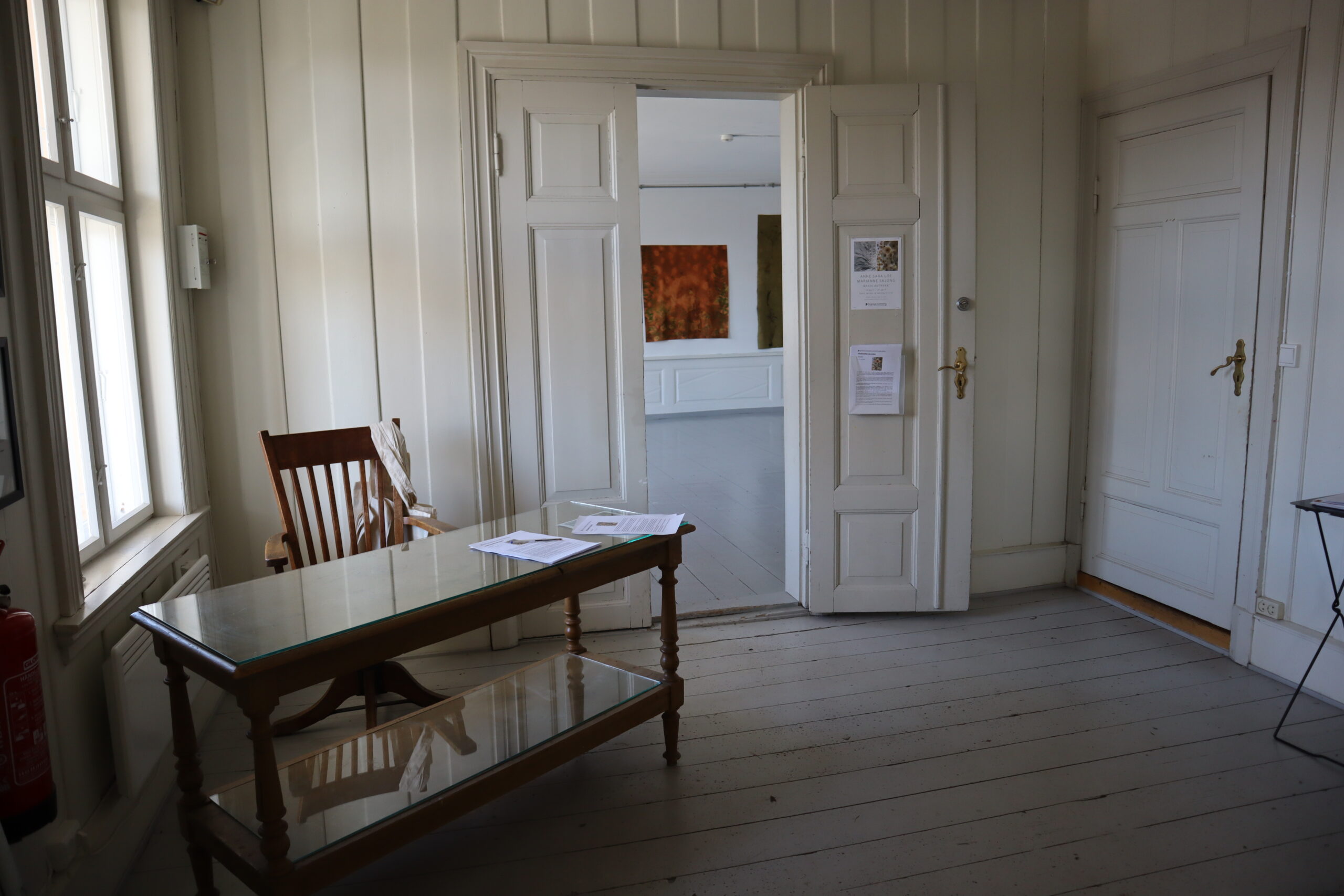 Nå står dørene inn til kunstforeningen i fare for at de må stenges. Da vil det ikke lenger være noen aktivitet i første etasje i Aamodtgården.