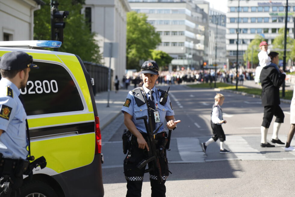 Politiet kommer til å være bevæpnet under årets 17. mai feiring.