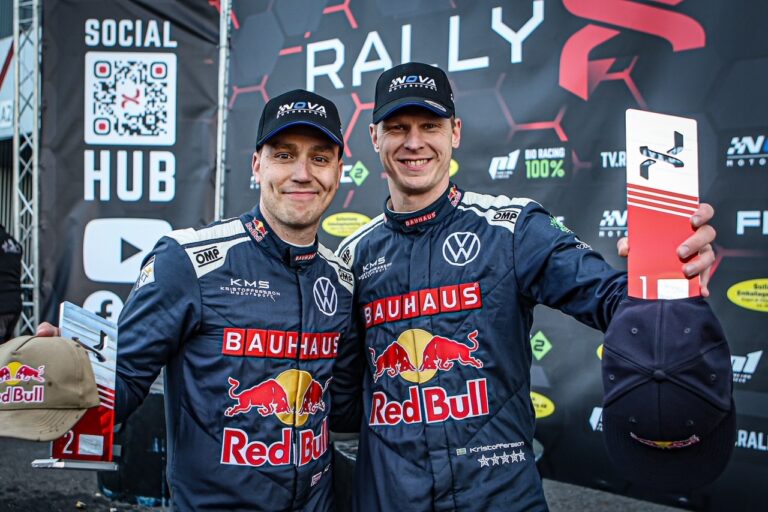 Ole Christian Veiby kjørte inn til en andreplass under helgens åpning i RallyX.