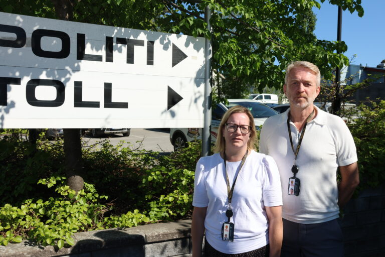 Ida Nygård, styremedlem i Norsk Tollerforbund vareførseldivsjon og Arild Bjerke, plasstilllitsvalgt ved enheten i Kongsvinger ble overrasket over meldingen om at tolldirektøren ønsker å utrede lokasjonene til fire av enhetene i vareførseldivsjonen. En av enhetene ligger på Kongsvinger.