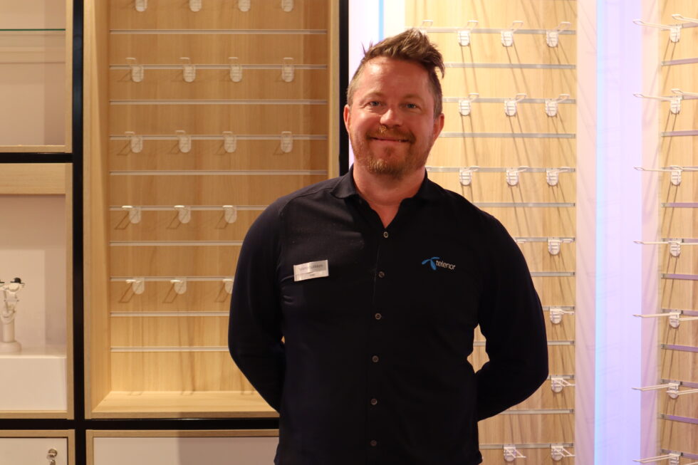Butikksjefen i Telenorbutikken på Kongssenteret gleder seg til åpningen av en helt nyoppusset butikk på fredag.