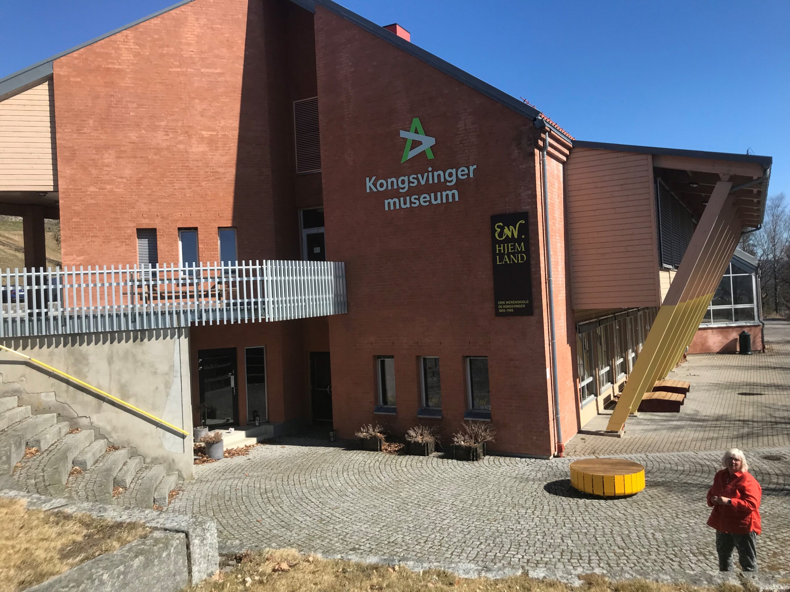 P&aring; Kongsvinger museum, Gyldenborg, vil det v&aelig;re tegneskole for barn og unge, og det arrangeres ogs&aring; omvisning i Levi Henriksens skrivestue.