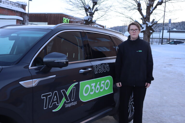 Representant for alle taxi-eierne i GlåmdalsdistriktetLinn-Birgit Kampen Kristensen forteller om krevende tider i taxi-næringen.