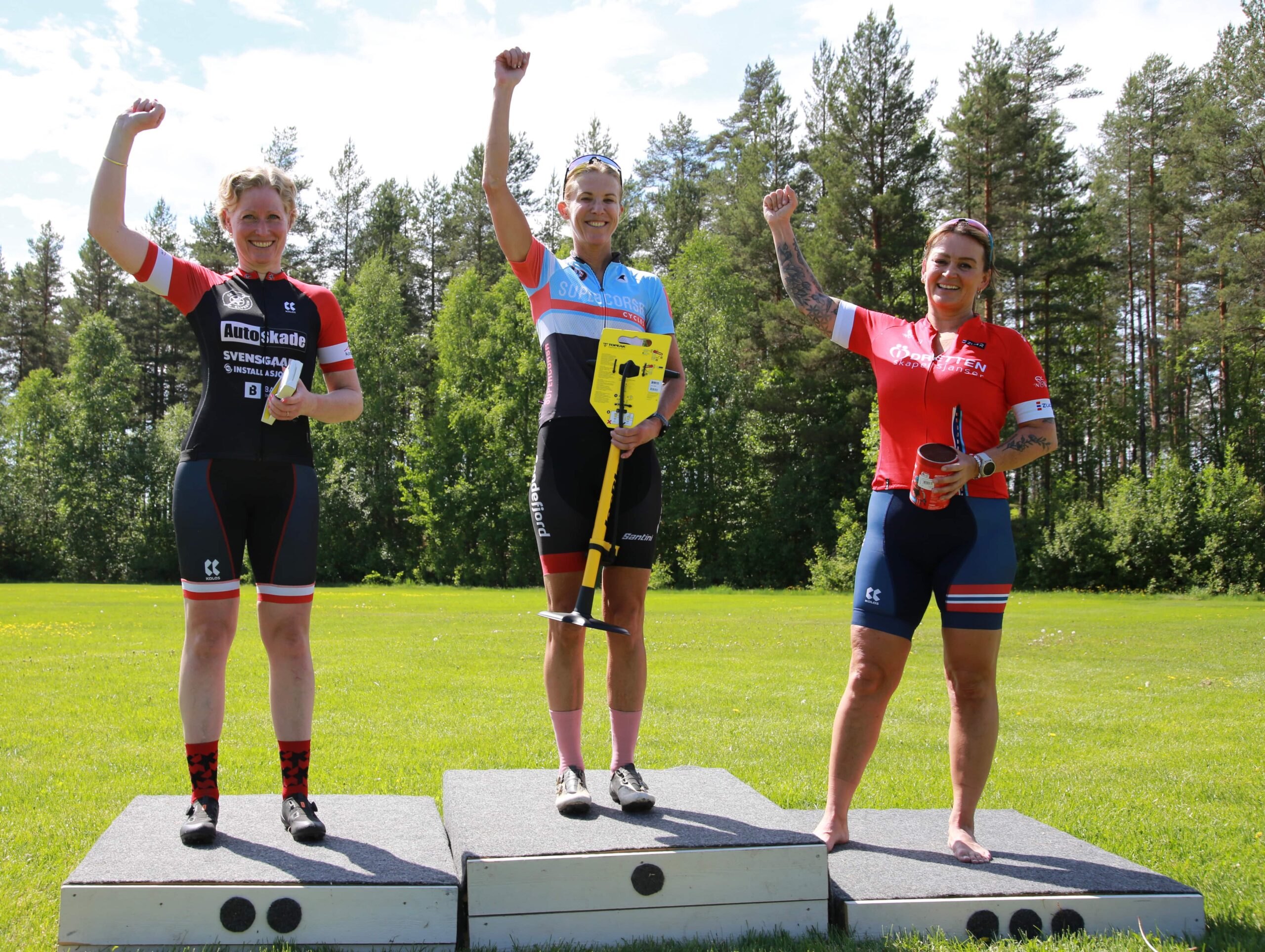 Thrude Natholmen ble best i kvinneklassen foran Siw Storsveen ( t.v.) og Linda Treseng.