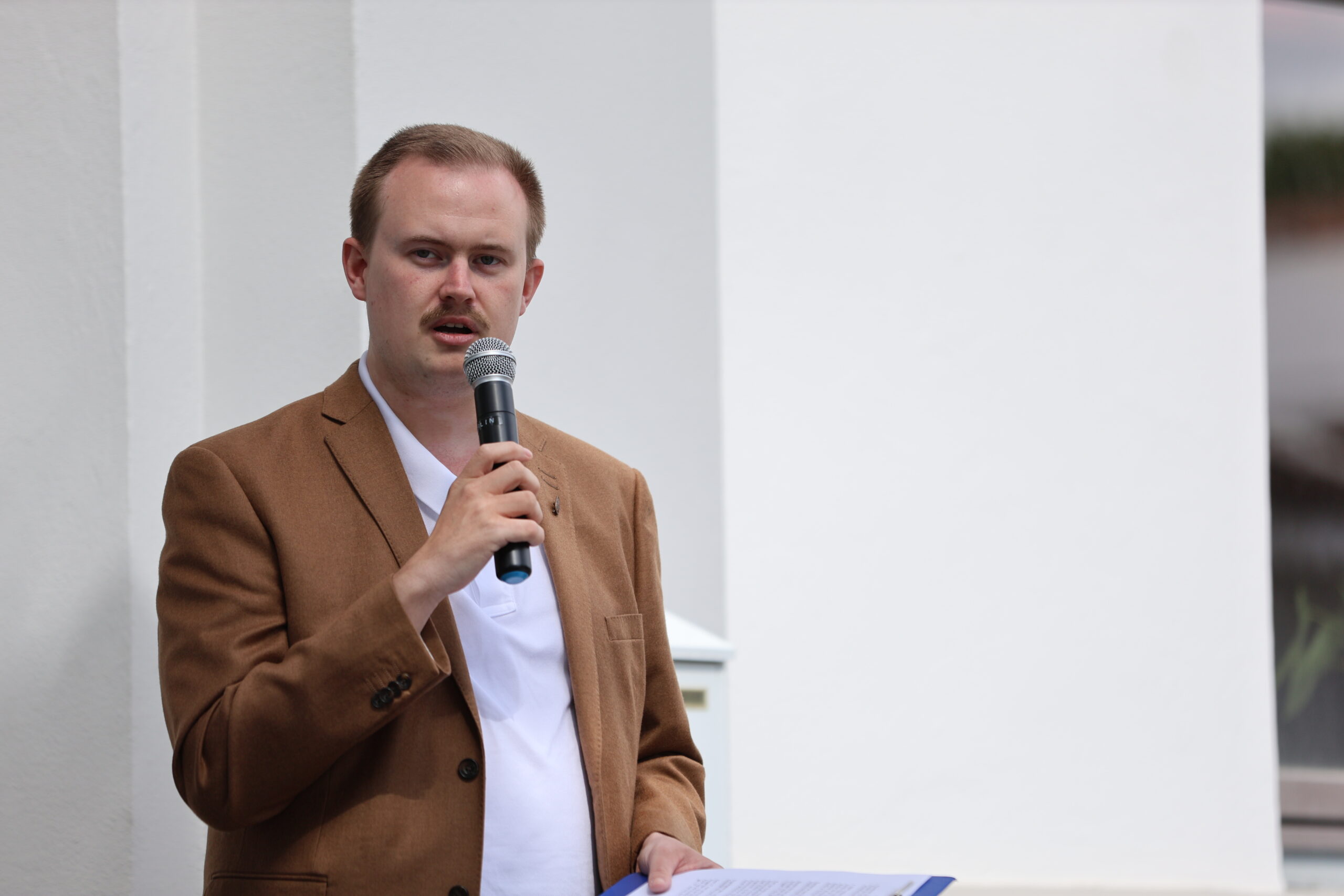 Oskar Aanmoen i Kongsvinger-Vinger historielag fortalte om historien til bygget.