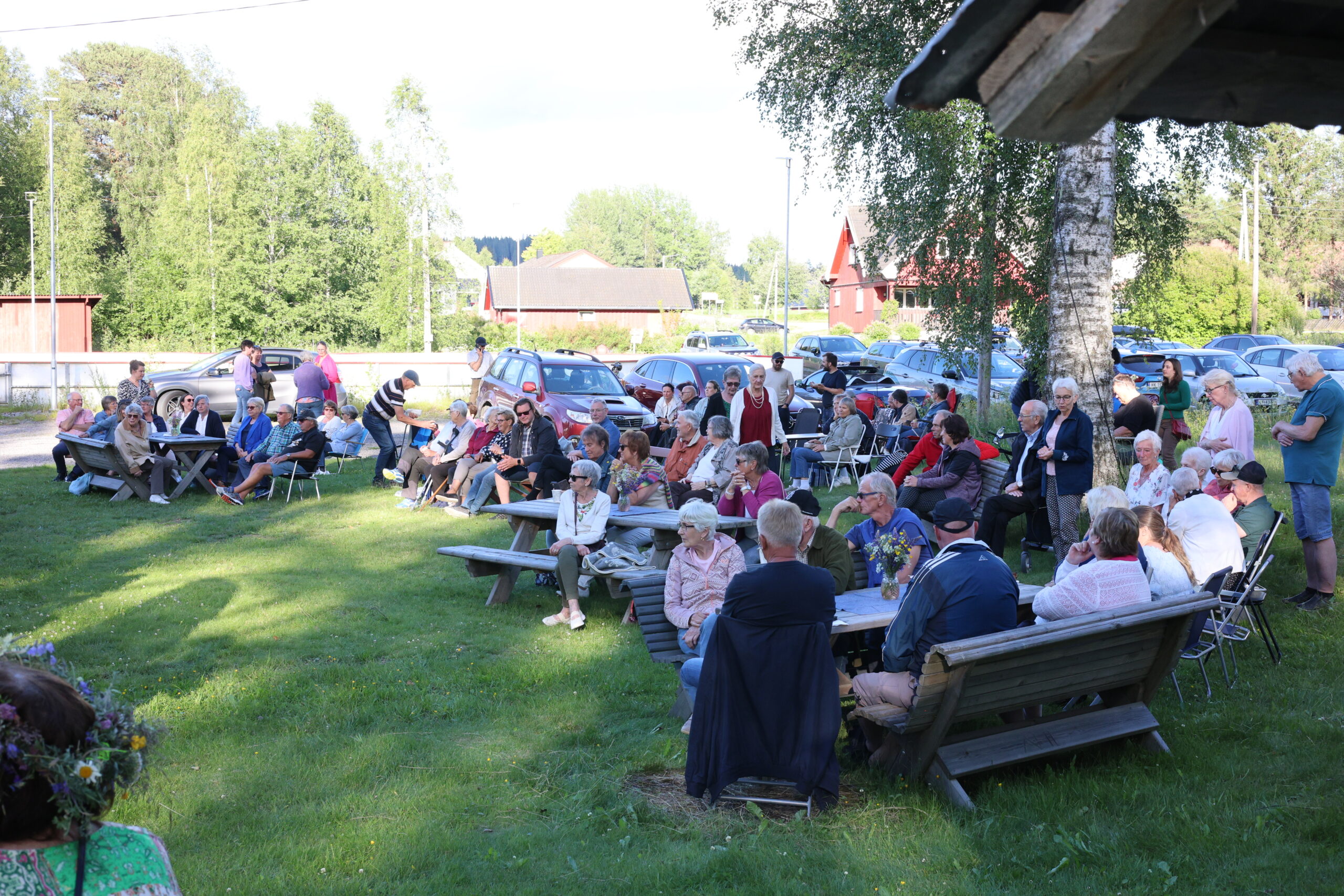 Det var godt oppmøte til Sankthansfeiringen på Austmarka.