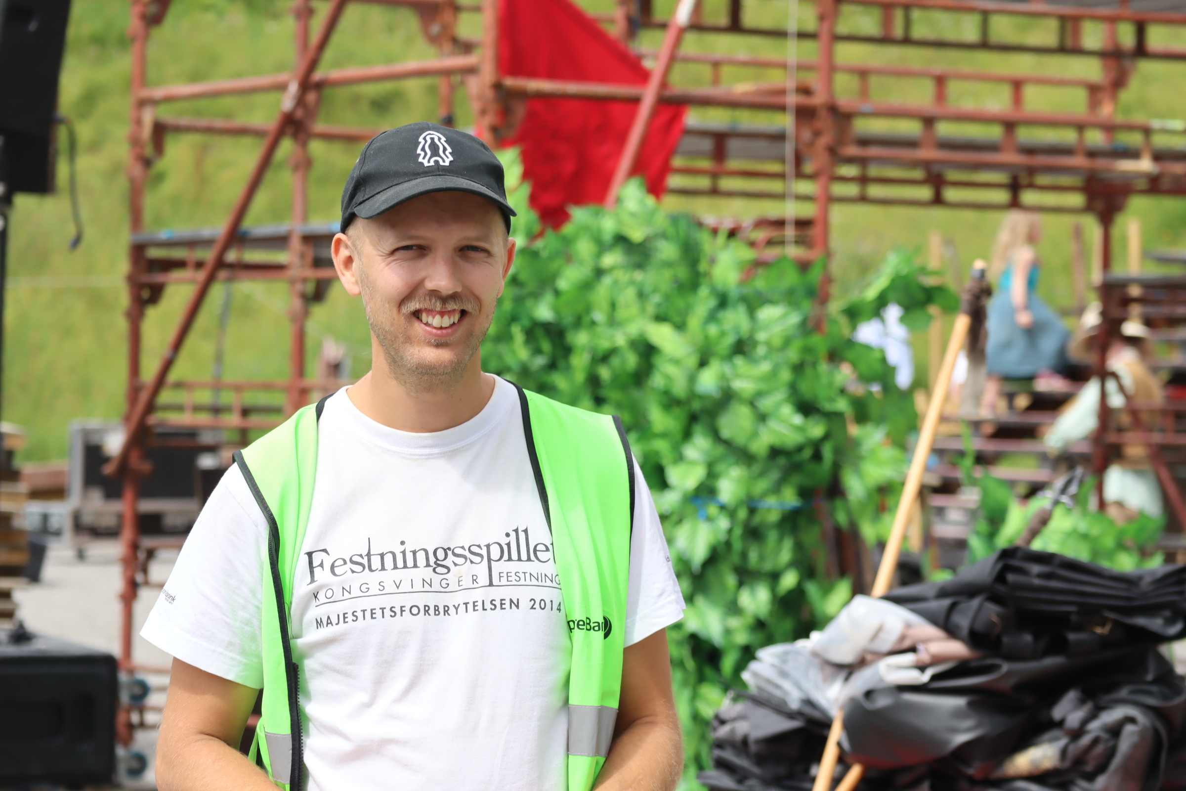 Martin H&oslash;gberget gj&oslash;r seg klar til ny forestilling. Bildet er fra nedrigg etter fjor&aring;rets forestilling.