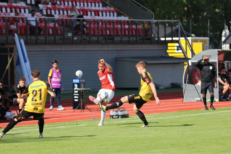 Mathias Gjerstrøm spilte på uvant høyrebackplass og var etter vår mening KILs beste - spesielt offensivt var han god.
