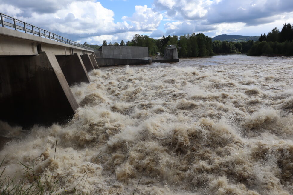 Mer enn 90 prosent av den norske strømproduksjonen kommer fra vannkraft. Bildet viser Kongsvinger kraftverk ved Svartfossen.