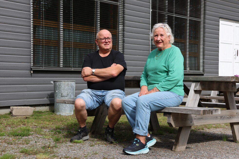 Svein Jørgen Bredesen og Karin Berg i Lundersæter samfunnshus har kontroll på det meste før årets Lundersæterdag på lørdag.