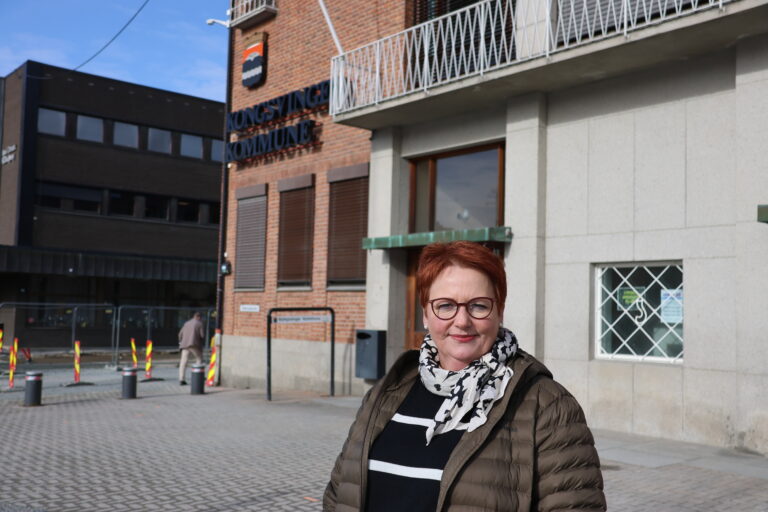 Ordfører Elin Bjørkl (Ap) har full tillit til kommunedirektørens håndtering av Nav-bråket.