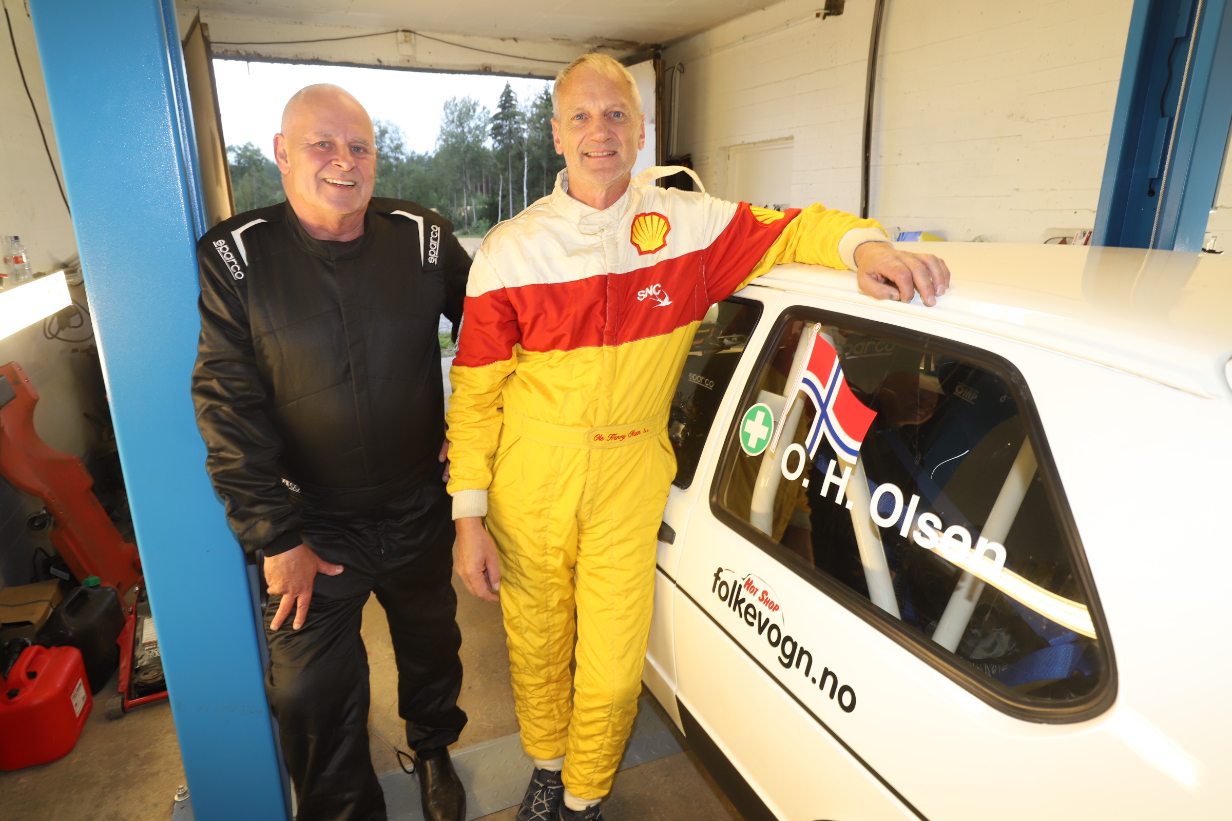 Da Ole Henry Olsen (t.h.) trengte kartleser før en løp i 1999, kontaktet han Anders Hagen. – Ikke pokker, sa jeg. Men jeg ble overtalt, og etter to svinger var jeg hektet, sier Anders.