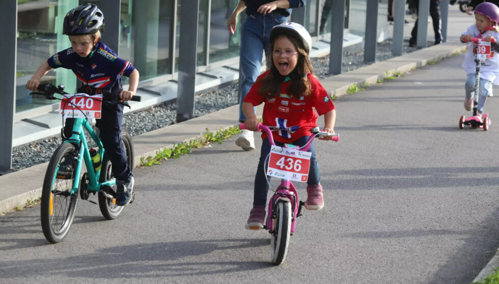 Full fart og moro under et tidligere arrangement av Tour of Norway for kids.
