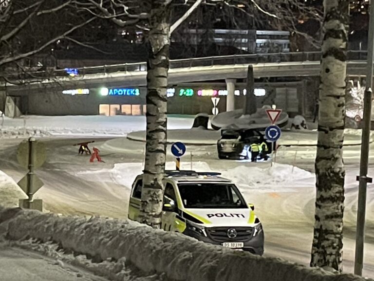 I Sundehjørnet på Kongsvinger stoppet biljakten som hittil har ført til at ti personer siktet i en bortføringssak.
