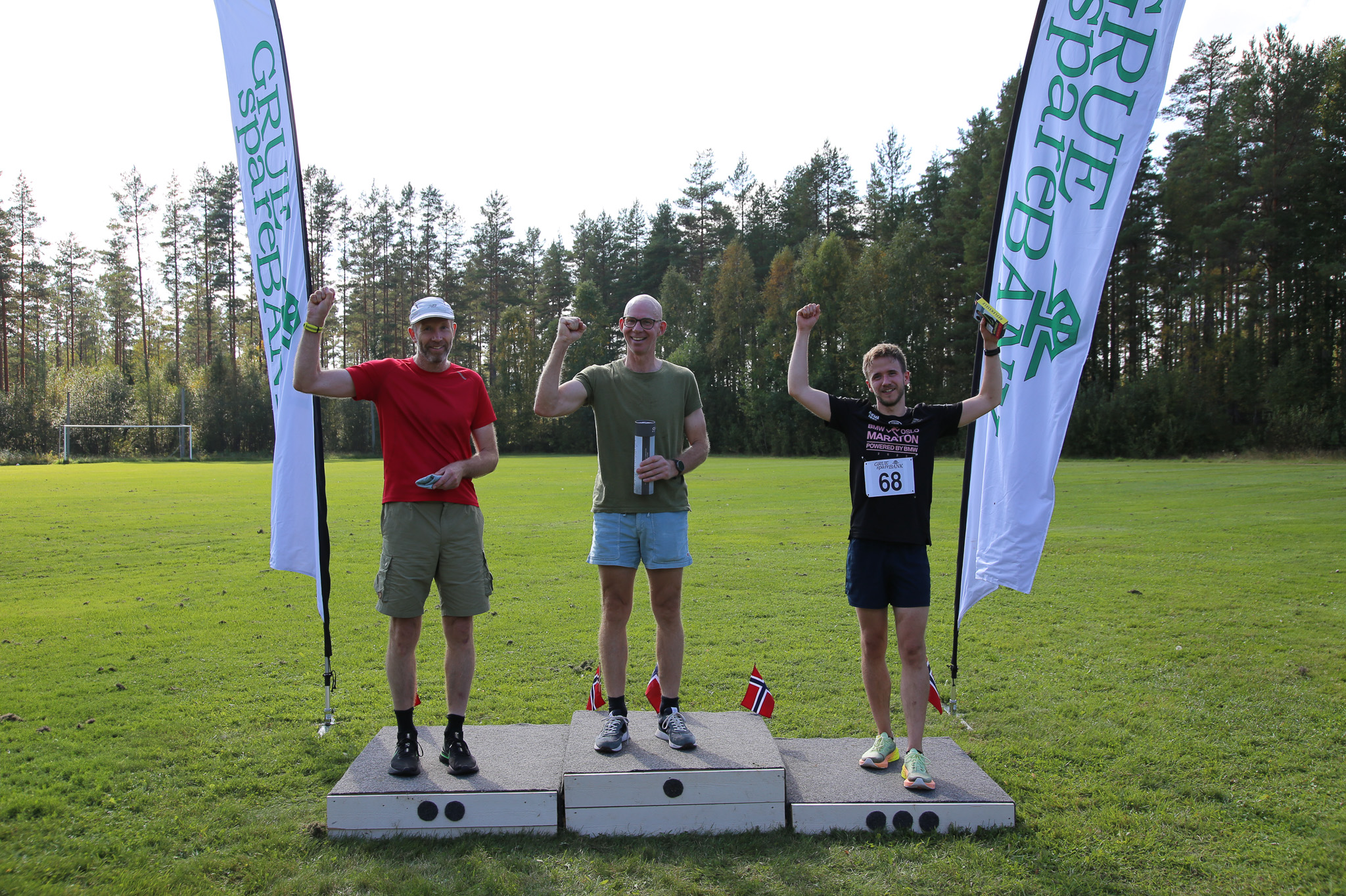 Birger Andreas Br&aring;then vant 21,8 km for menn foran Eivind Lande p&aring; 2.plass og Kevin Sillerud p&aring; 3.plass.