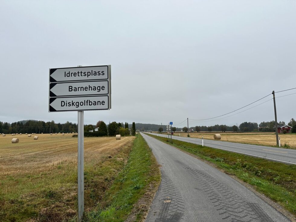 Kongsvinger kommune vil at 50-sonen skal gjelde forbi innkjøringen til idrettsplassen og barnehagen på Brandval.