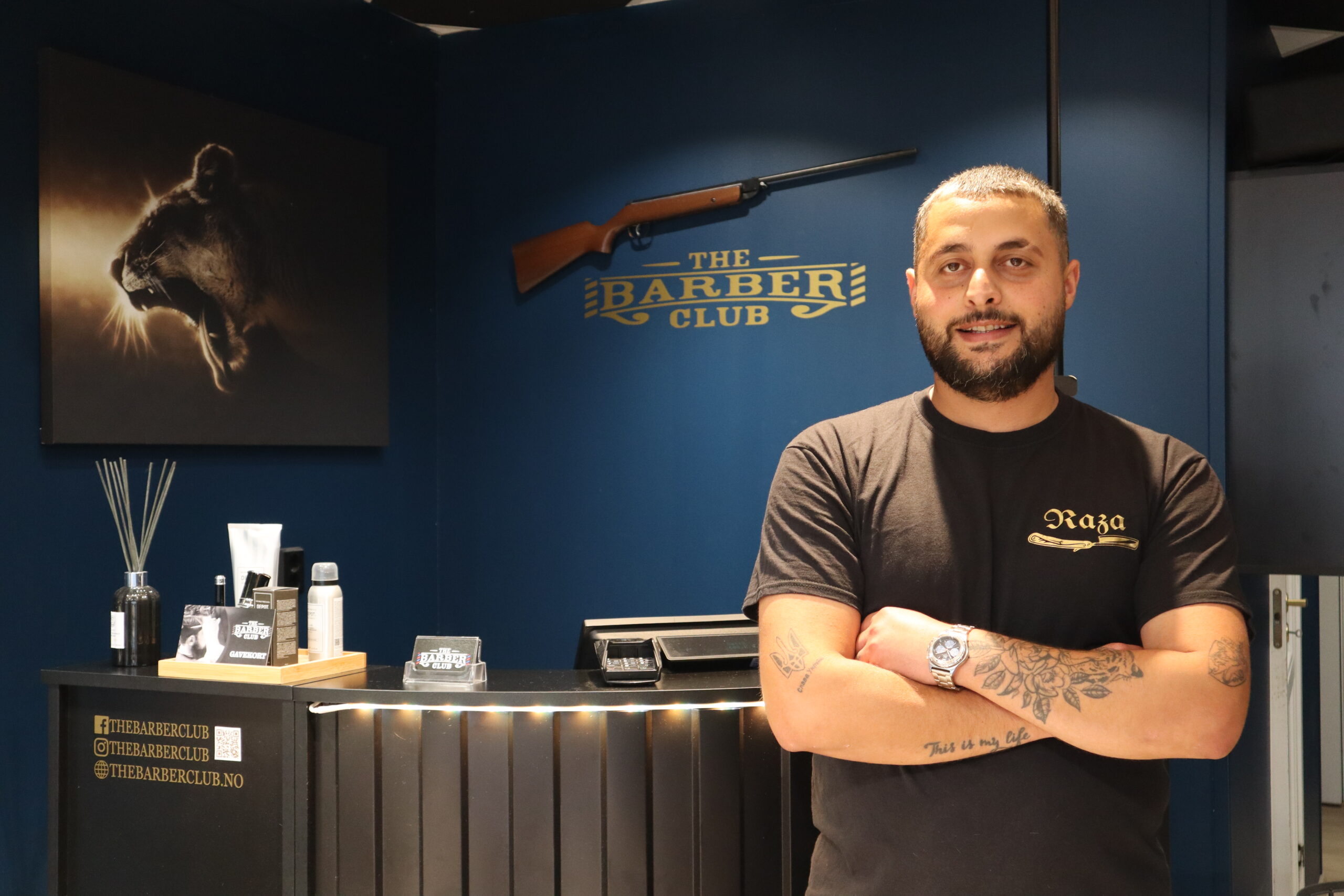 Zozan har det siste dr&oslash;ye halv&aring;ret v&aelig;rt daglig leder i The Barber Club i Kongsvinger.