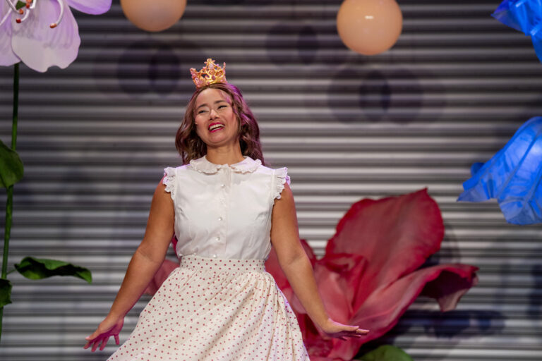Kongsvinger-jenta Andrea Rymoen spiller hovedrollen i «Jakten på Prinsessa», som kommer til Rådhus-Teatret neste lørdag.