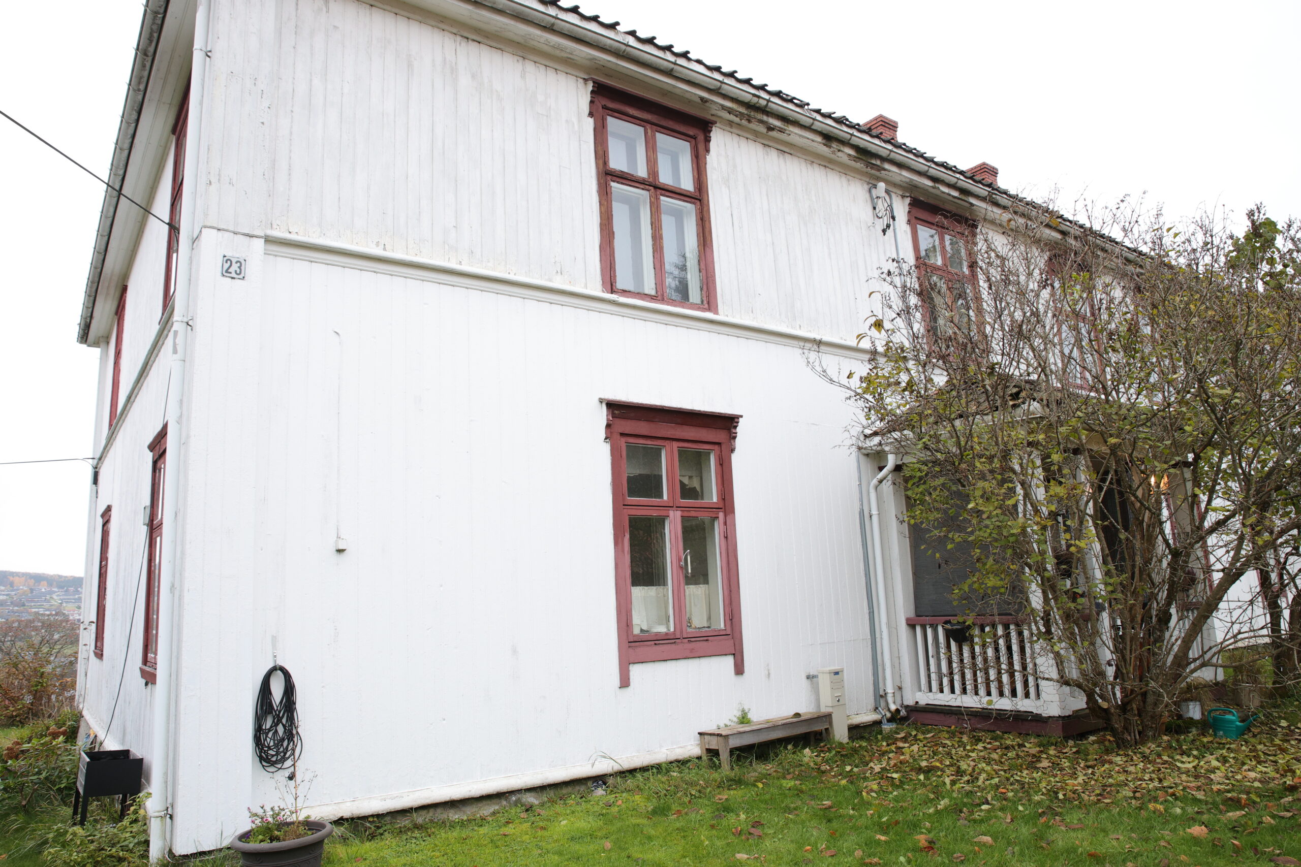Grønnerudgården: Garnisonens lasarett og bolig for offiserer i elitestyrken Det Norske Jægerkorps, blant andre krigshelten fra 1814, oberstløytnant Krebs. Har vært bondegård med tradisjonsrik garver-virksomhet. I familien Grønneruds eie siden 1856. Fredet i 1924.