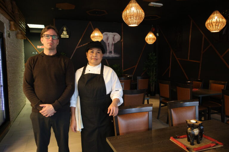 Ekteparet Robert og Kampan Johansen kunne endelig åpne dørene til restaurant Bangkoks nye lokaler.