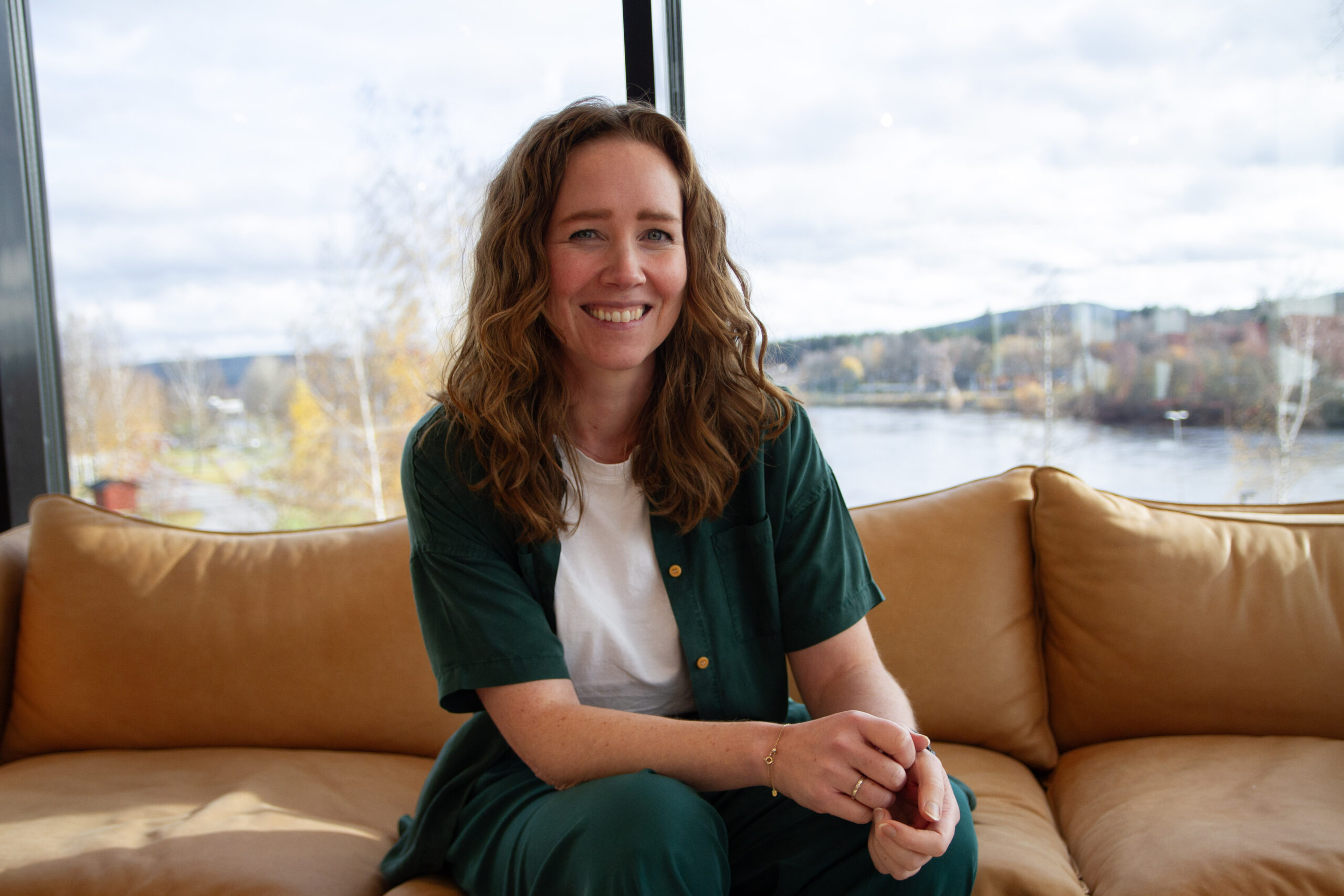 Klyngeleder Helga Helland er imponert over den lokale industriens evne til å samarbeide på tvers av bransjer og selskaper. Hun jobber tett med medlemsbedriftene i 7sterke og opplever stadig interesse fra nye virksomheter som ønsker å etablere seg i Kongsvinger.
